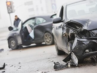 Nebenjob und täglicher Arbeitsweg: Was Arbeitnehmer bei einem Verkehrsunfall beachten sollten